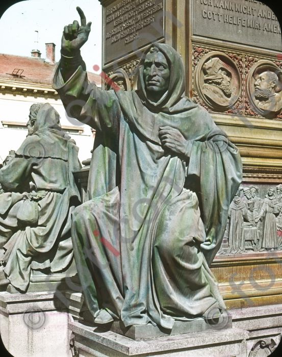 Skulptur von Girolamo Savonarola | Sculpture of Girolamo Savonarola (foticon-simon-150-005.jpg)